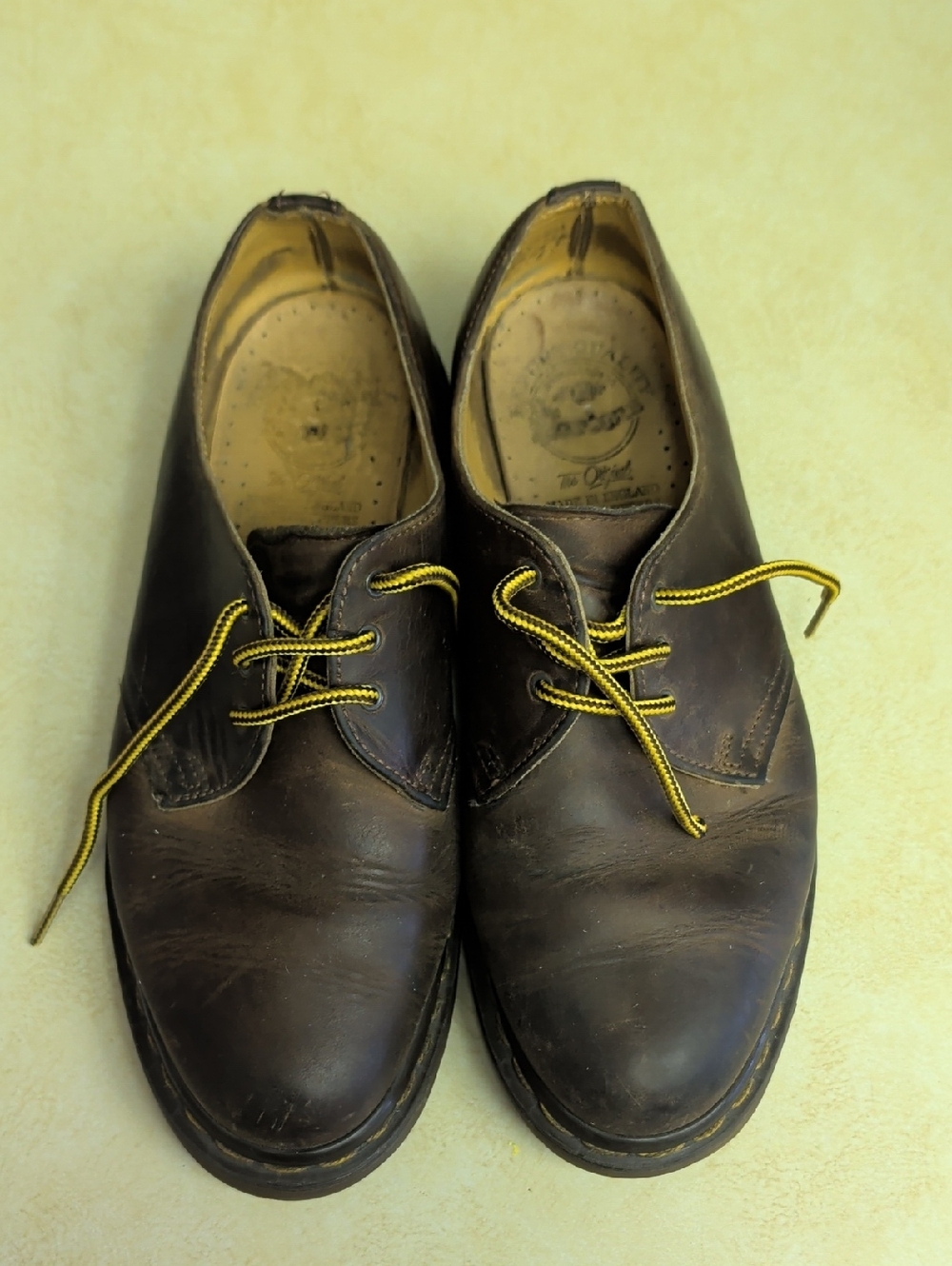 Dr. Martens Brown Leather Derby vintage Shoes with Yellow Laces